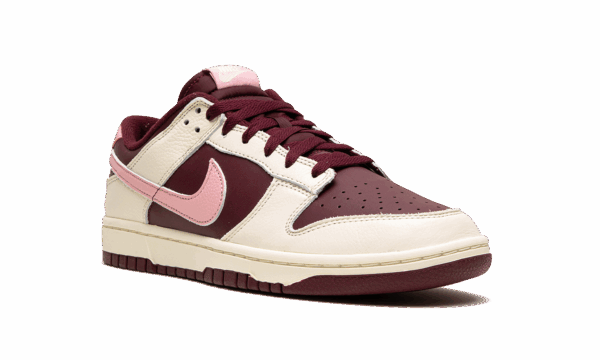 Dunk Low Retro PRM "Valentine's Day 2023" - Image 7