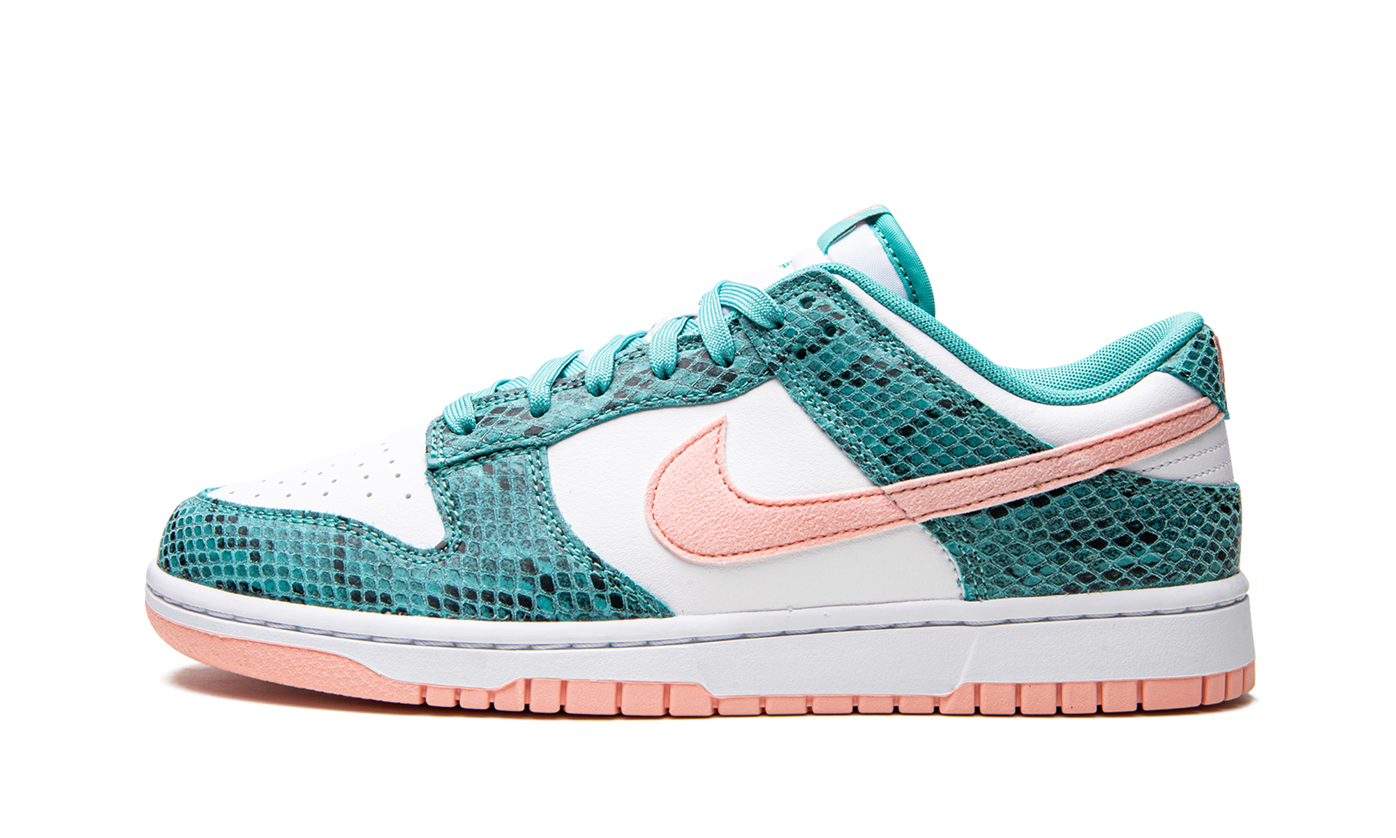 Dunk Low "Snakeskin Washed Teal Bleached Coral"