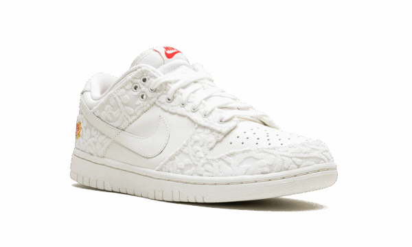 DUNK LOW WMNS "Giver Her Flowers" - Image 7