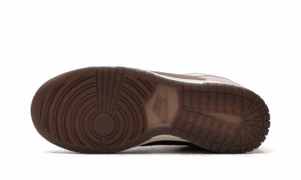Dunk Low WMNS "Neapolitan" - Image 5