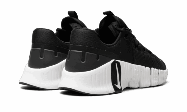 Free Metcon 5 "Black / White" - Image 3