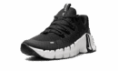 Free Metcon 5 "Black / White"