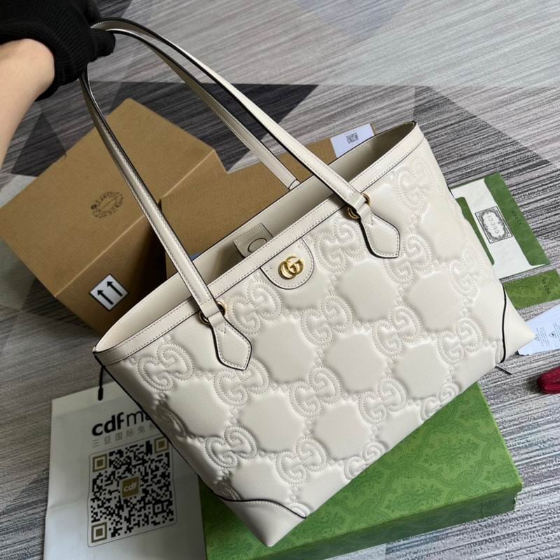 Gucci GG Matelasse Medium Tote White 631685
