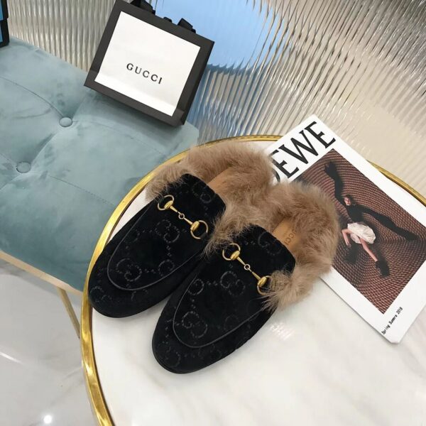 Gucci Princetown Velvet Fur Slipper Mules 448657Pre-Fall/Winter 2019 Collection, Black Women Shoes - Image 10