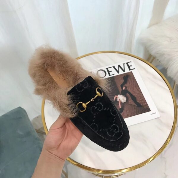 Gucci Princetown Velvet Fur Slipper Mules 448657Pre-Fall/Winter 2019 Collection, Black Women Shoes - Image 7