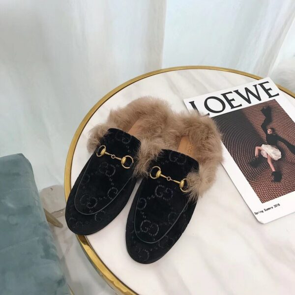 Gucci Princetown Velvet Fur Slipper Mules 448657Pre-Fall/Winter 2019 Collection, Black Women Shoes - Image 6