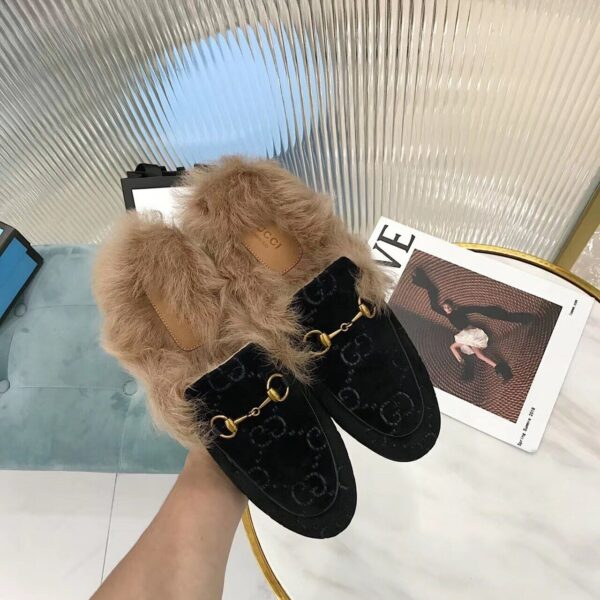 Gucci Princetown Velvet Fur Slipper Mules 448657Pre-Fall/Winter 2019 Collection, Black Women Shoes - Image 9