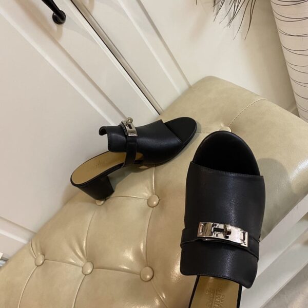 Hermes Blossom Mule Black - Image 9