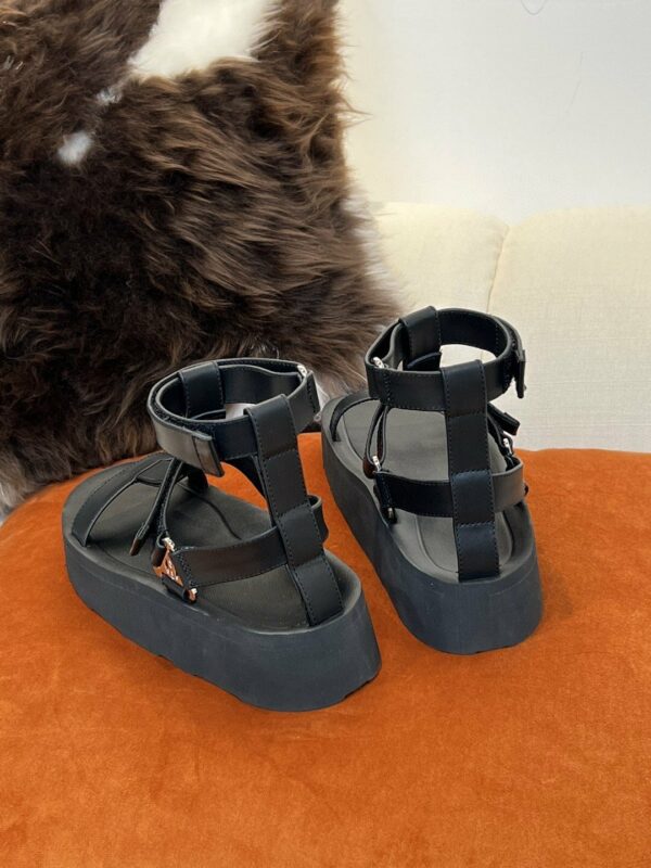 Hermes Eze 30 Sandal - Image 2