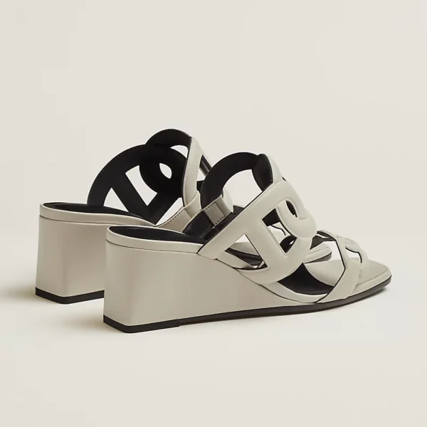 Hermes Figari 55 Beige Glaise Nappa Leather Sandal - Image 3