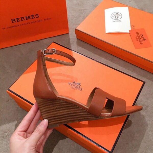 Hermes Legend SandalsSpring /Summer Collection Gold - Image 2