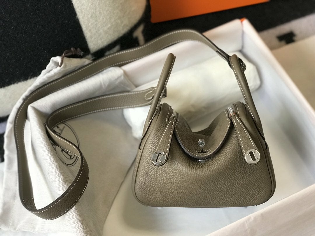 Hermes Mini Lindy 19cm Grey