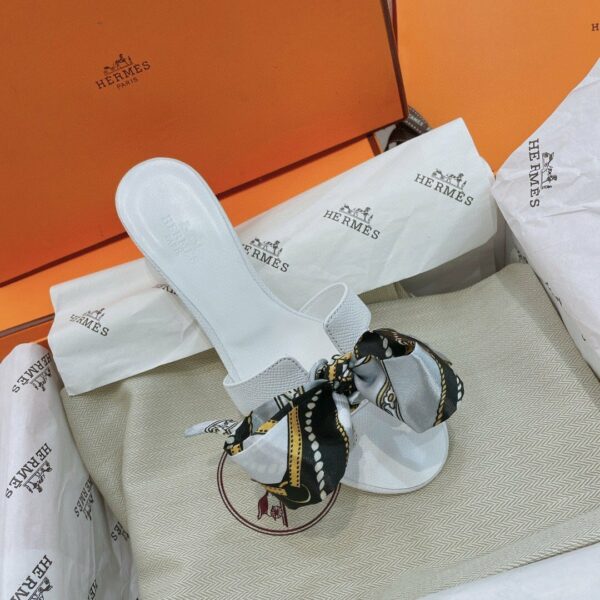 Hermes Oasis White - Image 3