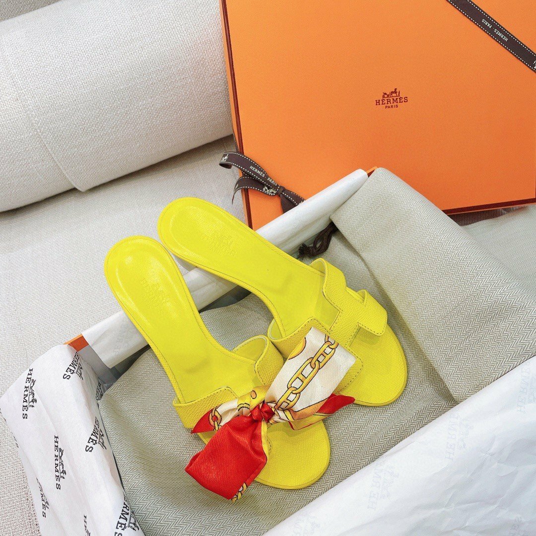 Hermes Oasis Yellow