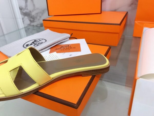 Hermes Oran Sandal Cream - Image 6