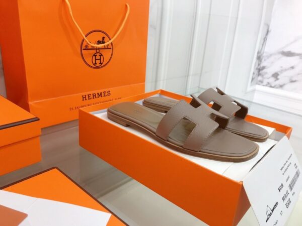 Hermes Oran Sandal Grey - Image 6