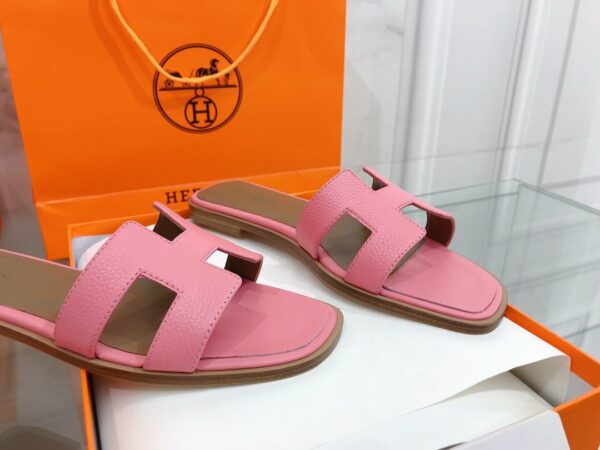 Hermes Oran Sandal Pink - Image 3