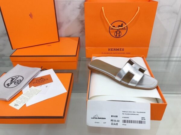 Hermes Oran Sandal Silver - Image 5