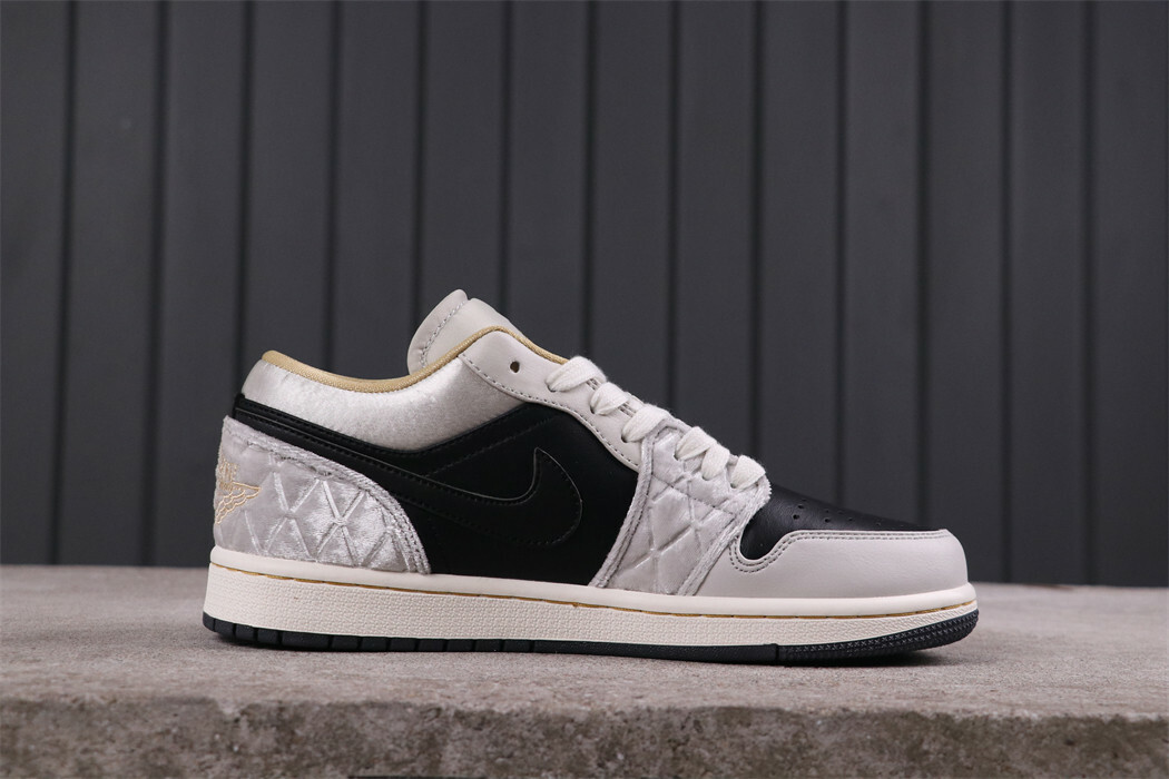 Jordan 1 Low Beaded Swoosh Men size 7 - 12 US