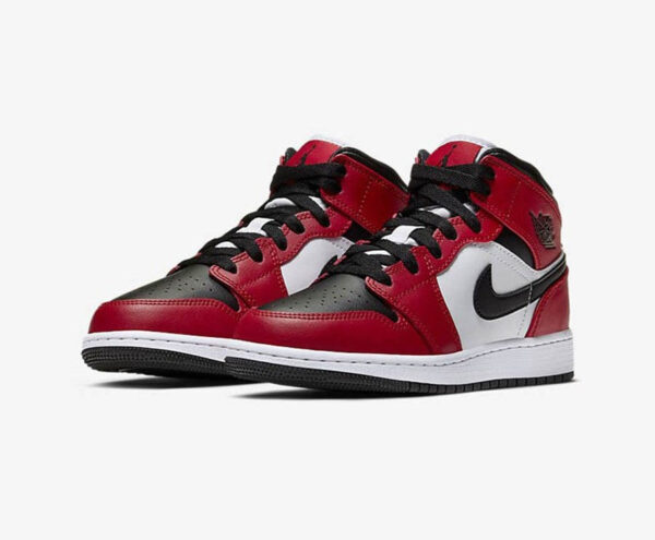 Jordan 1 Mid Chicago Black Toe 554724 - Image 4