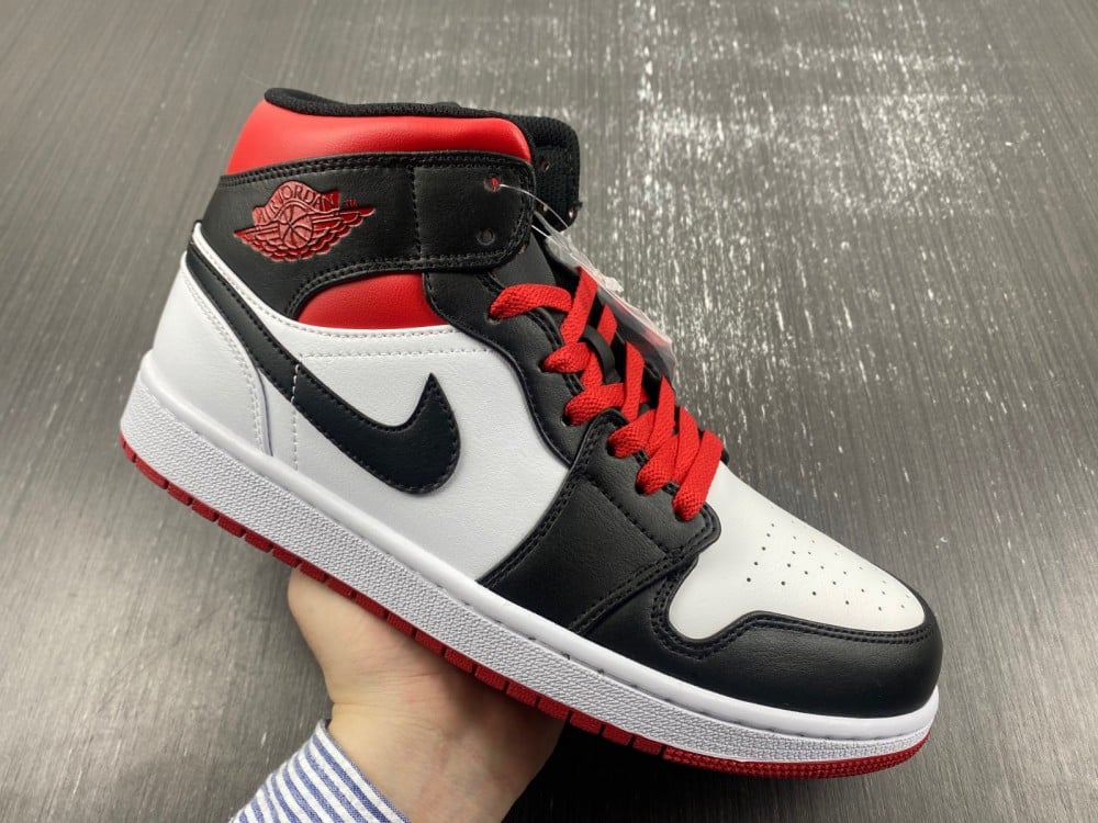 Jordan 1 Mid Gym Red Black Toe DQ8426-106