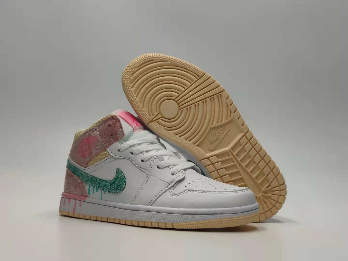 Jordan 1 Mid Paint Drip Men size 7 - 12 US, Women size 5.5 - 10 US
