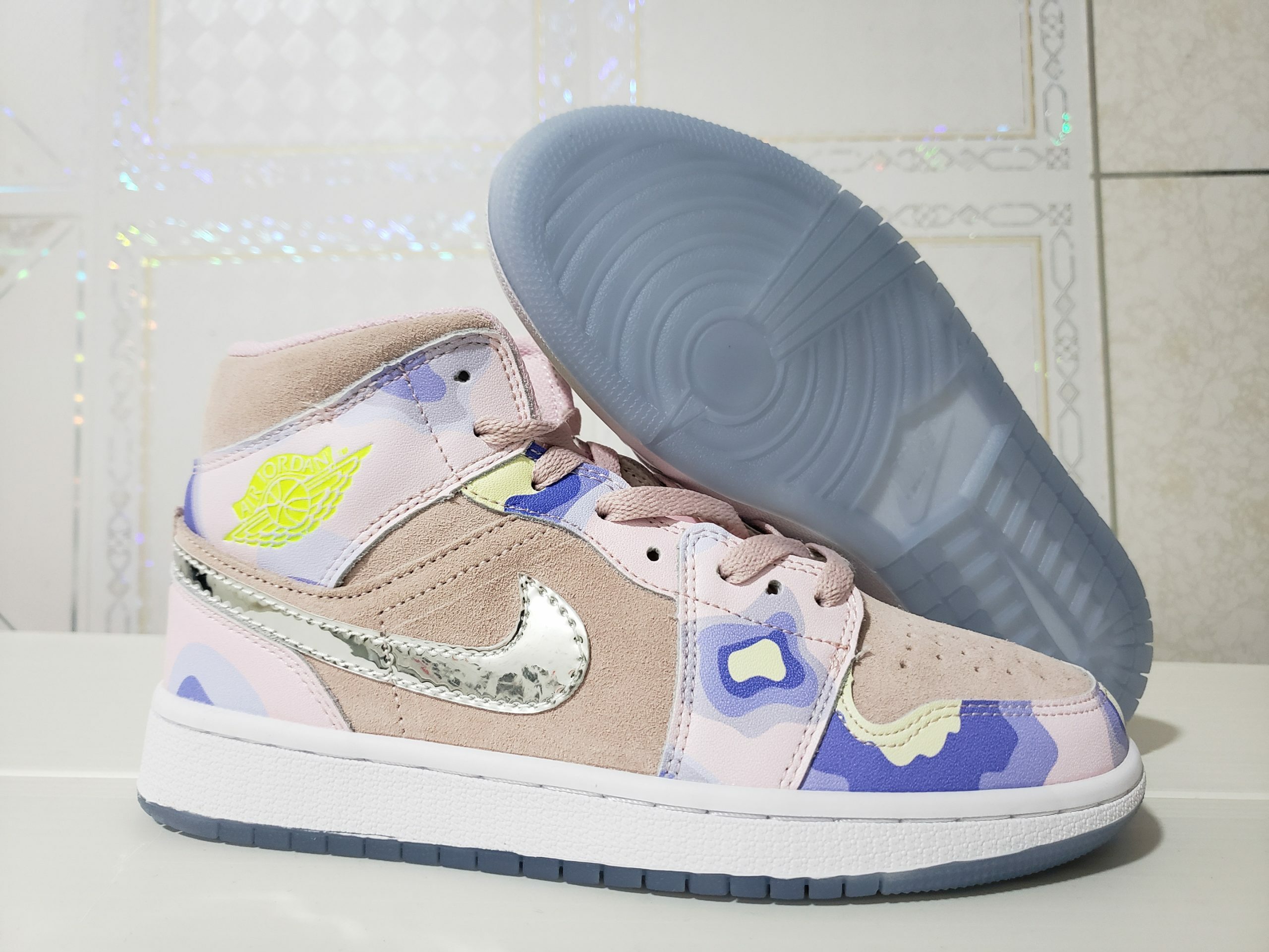 Jordan 1 Mid SE P(HER)SPECTIVE CW6008-600 Women's Size 5.5 - 8.5 US
