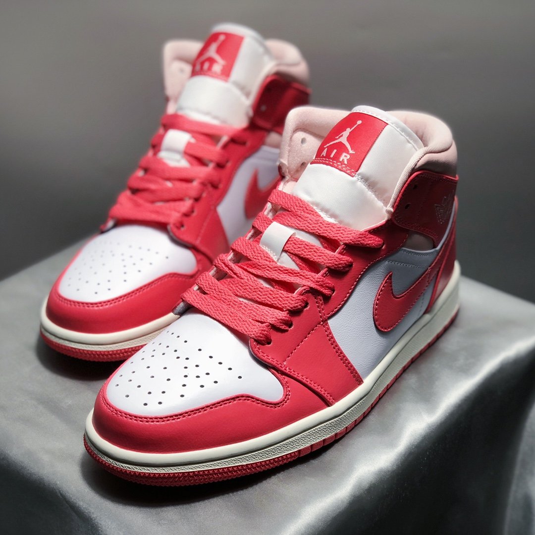 Jordan 1 Mid Strawberries and Cream BQ6472-186