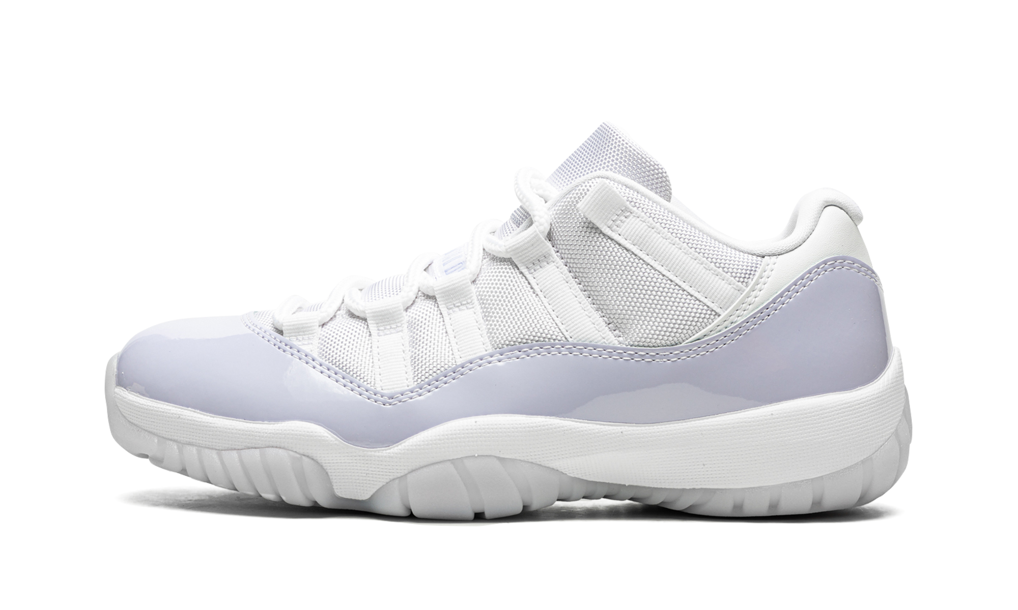JORDAN 11 LOW WMNS "Pure Violet"