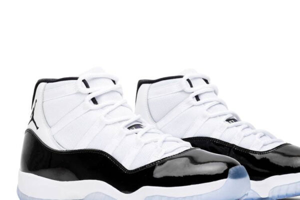 Jordan 11 Retro Concord (2018) (GS) - Image 3