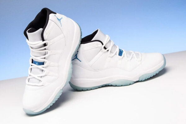 Jordan 11 Retro Legend Blue (2014) - Image 4