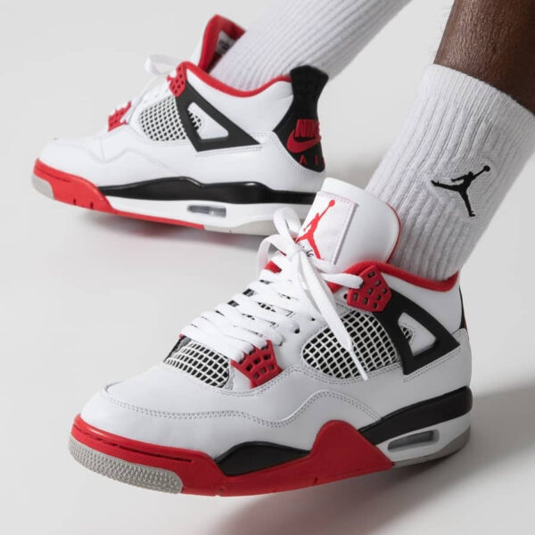 Jordan 3 Retro SE Fire Red Denim (2020) - Image 4