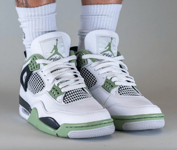 Jordan 4 Retro Seafoam (Women's) - Image 2