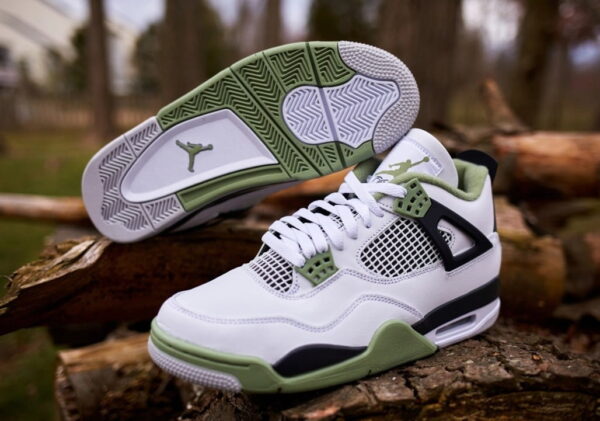 Jordan 4 Retro Seafoam (Women's) - Image 4