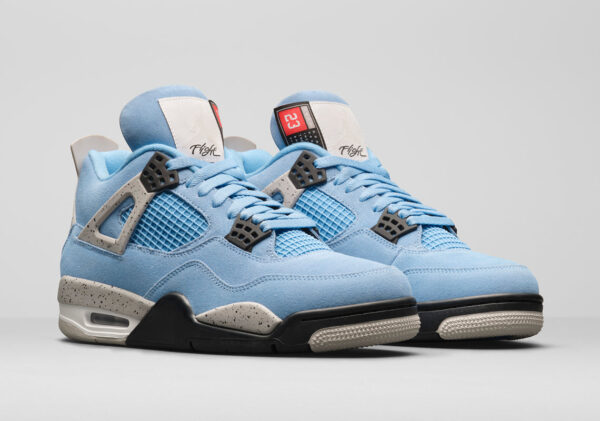 Jordan 4 Retro University Blue 2021 - Image 3