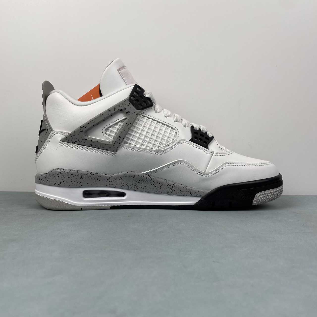 Jordan 4 Retro White Cement (2025) FV5029-100