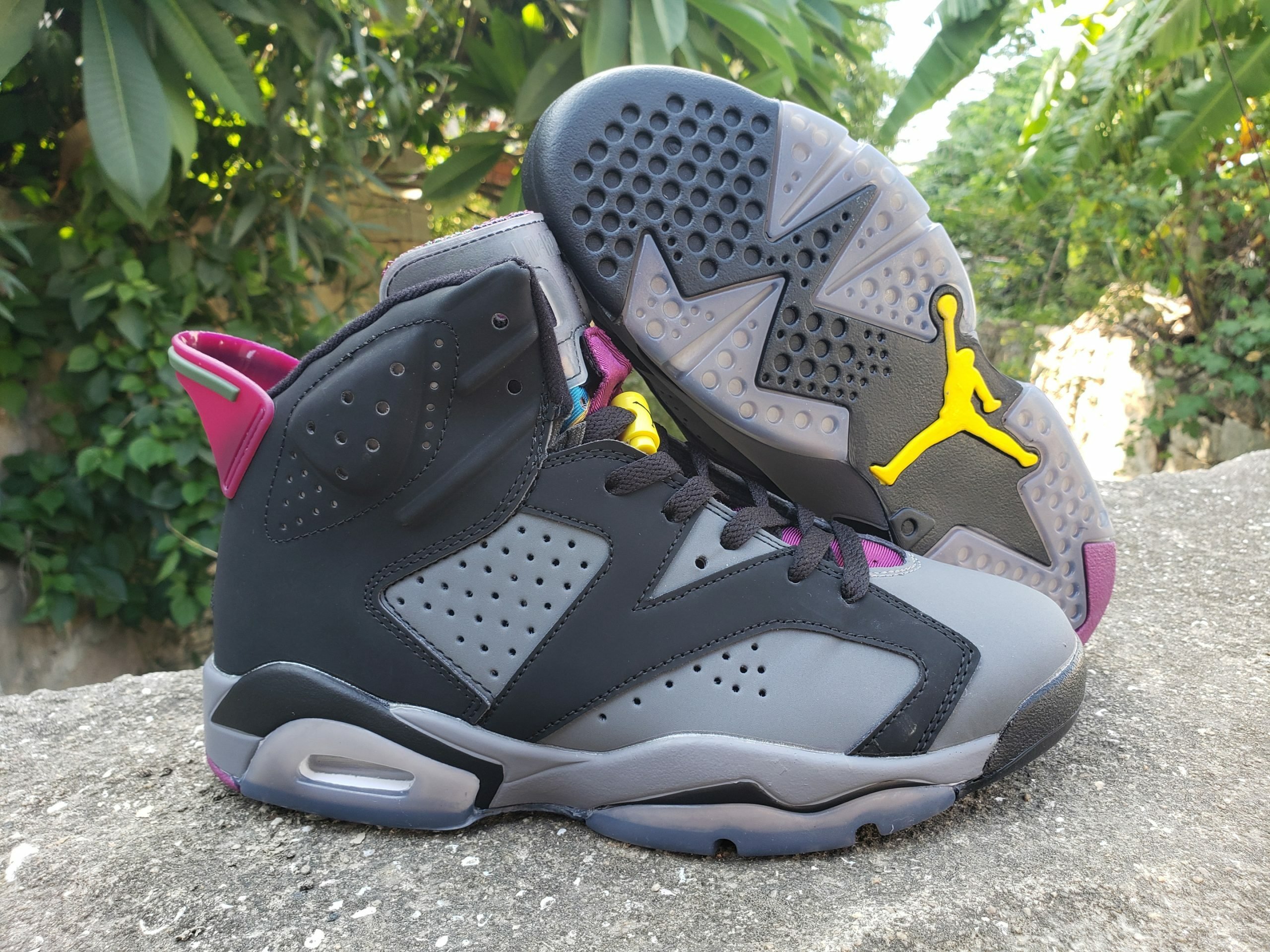 Jordan 6 Retro Bordeaux CT8529-063 Men size 7 - 12 US