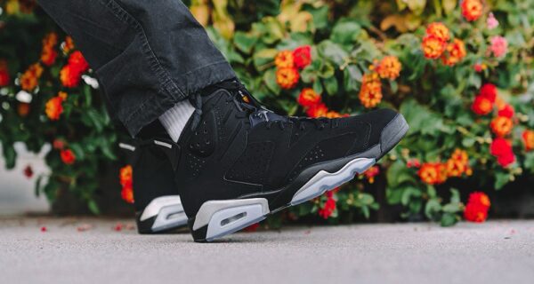 Jordan 6 Retro Chrome Metallic Silver - Image 4