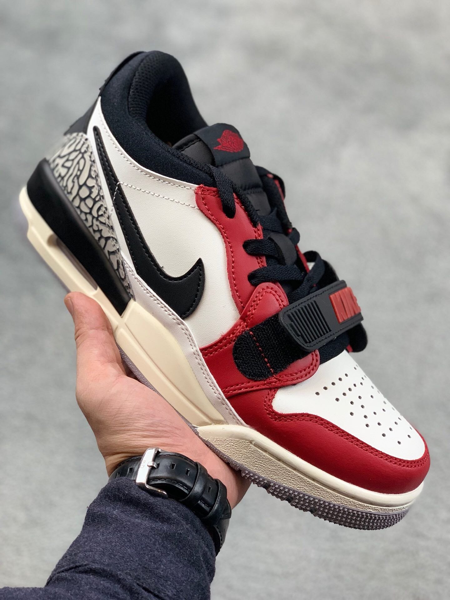 Jordan Legacy 312 Low Chicago White/University Red-Black