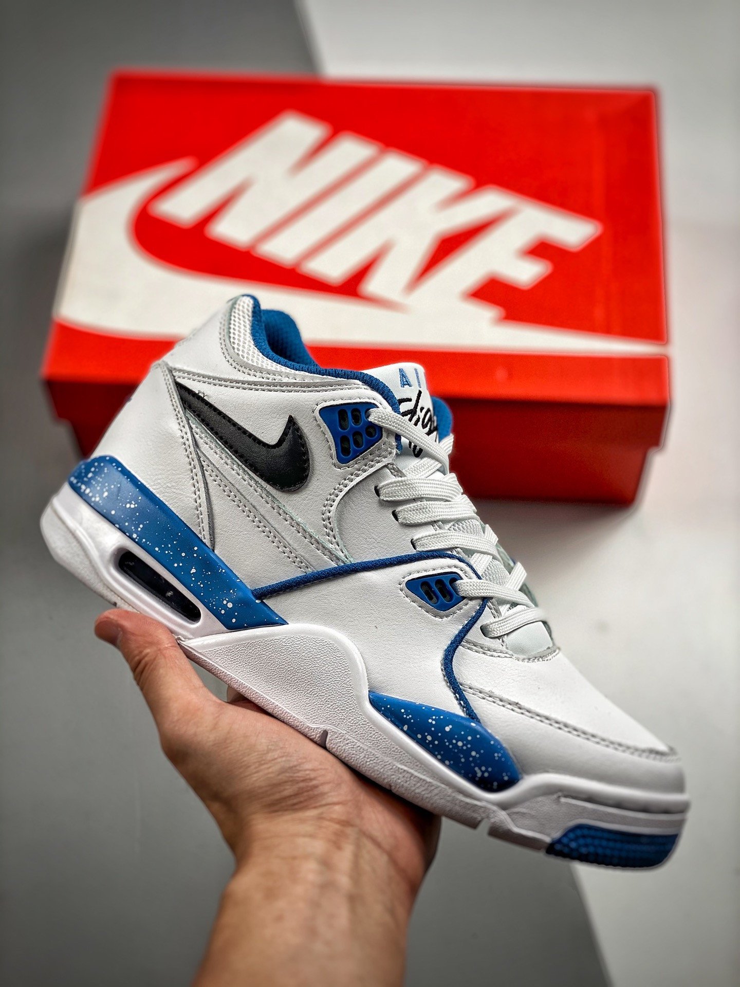 Nike Air Flight '89 White/Dark Obsidian-Brigade Blue 306252-116