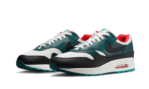 Nike Air Max 1 Liverpool Lebron James - Image 2