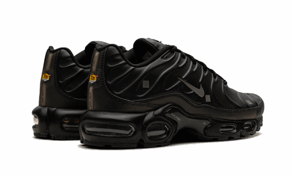 Nike Air Max Plus A-COLD-WALL Black - Image 3