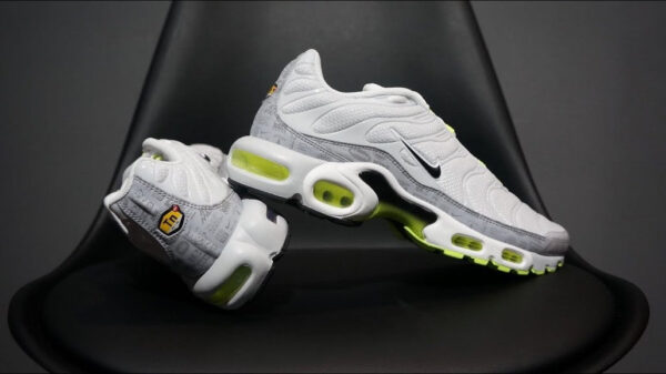 Nike Air Max Plus Reflective Logo - Image 2