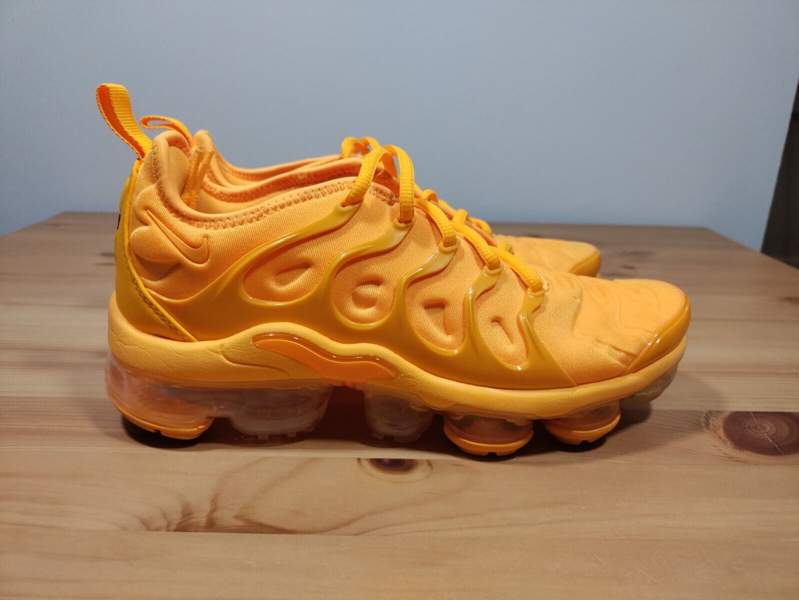 Nike Air VaporMax Plus Yolk DJ5993-800