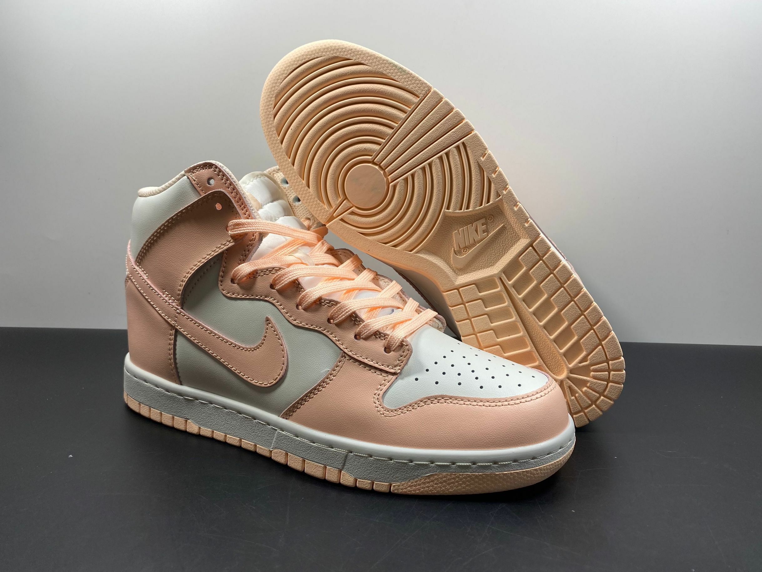 Nike Dunk High Crimson Tint