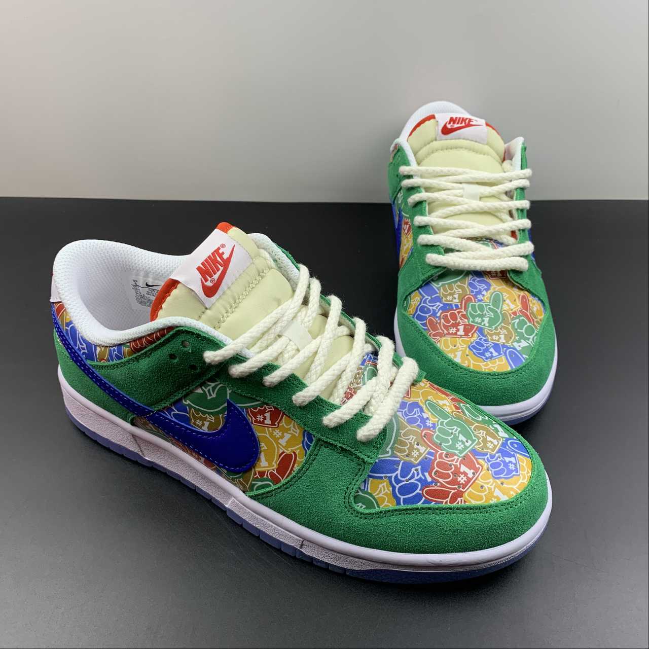 Nike Dunk Low Foam Finger DZ5184-300