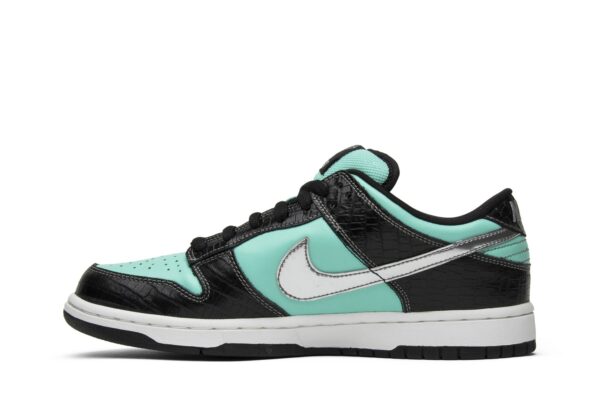 Nike Dunk Low Pro SB x Diamond Supply Co. Tiffany - Image 3
