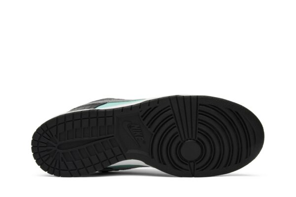 Nike Dunk Low Pro SB x Diamond Supply Co. Tiffany - Image 4