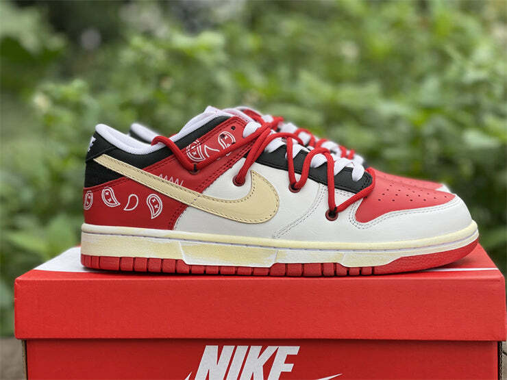 Nike Dunk Low