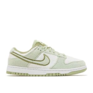 Nike Dunk Low SE 'Fleece – Honeydew' Everlasting Sneaker